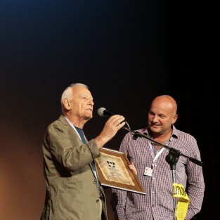 Audience Award & Best Film Award go to Marc Brummund for Sanctuary