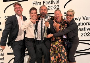EMPTY NETS wins THE  SPECIAL JURY PRIZE at KVIFF